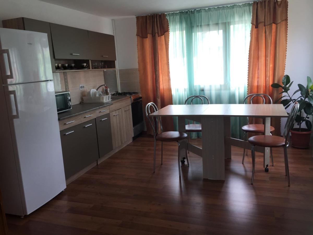 Отель Casa Elena Ешелница Экстерьер фото