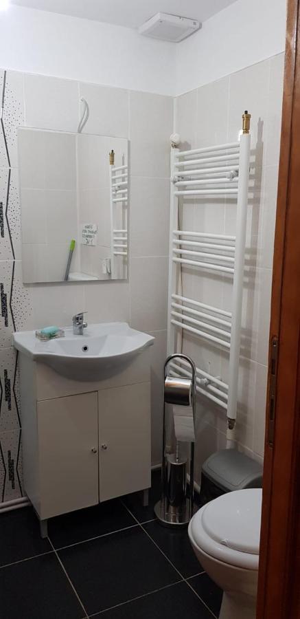 Отель Casa Elena Ешелница Экстерьер фото